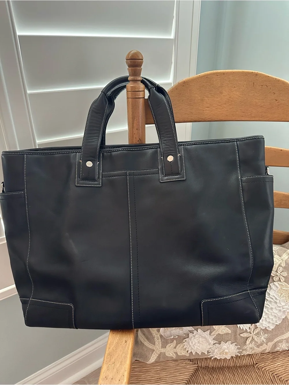 COACH Black Leather Messenger Bag with Contrast Stitching